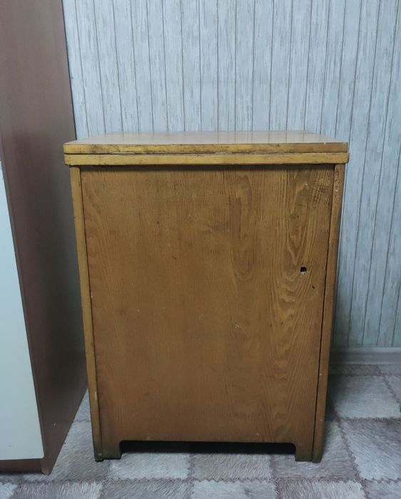 Продам швейную машину