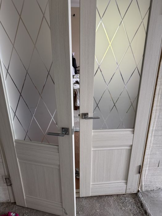 Продам двери б/у в хорошем состоянии