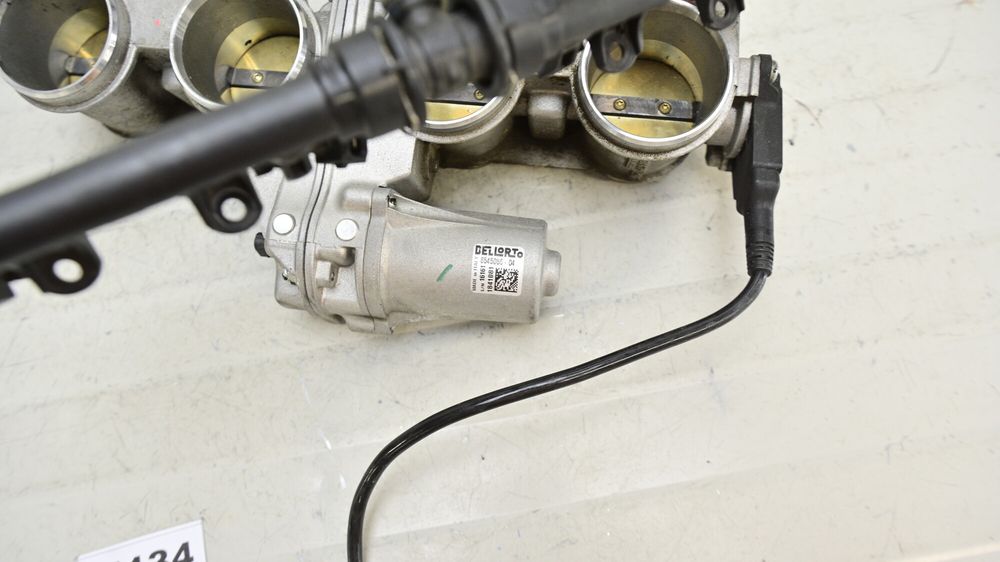 Rampa Corp Acceleratie Injectie Injectoare BMW S1000XR K49 2015 - 2019