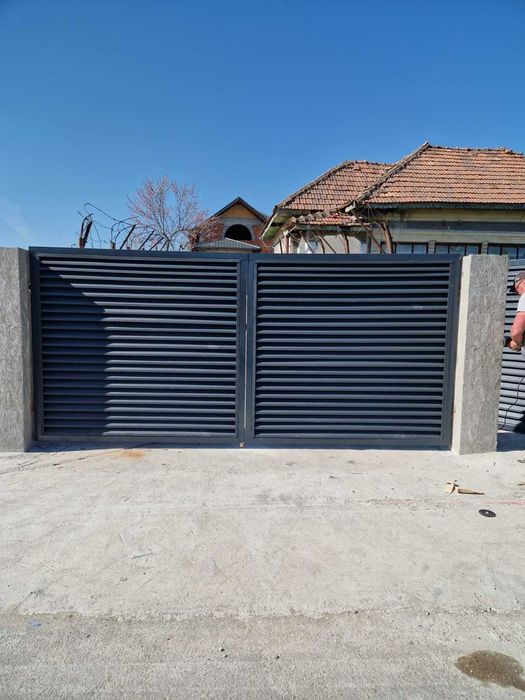 Garduri din panou stil jaluzele, sipca metalica, tabla, plasa si BCA