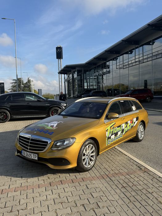 Mercedes-Benz E220