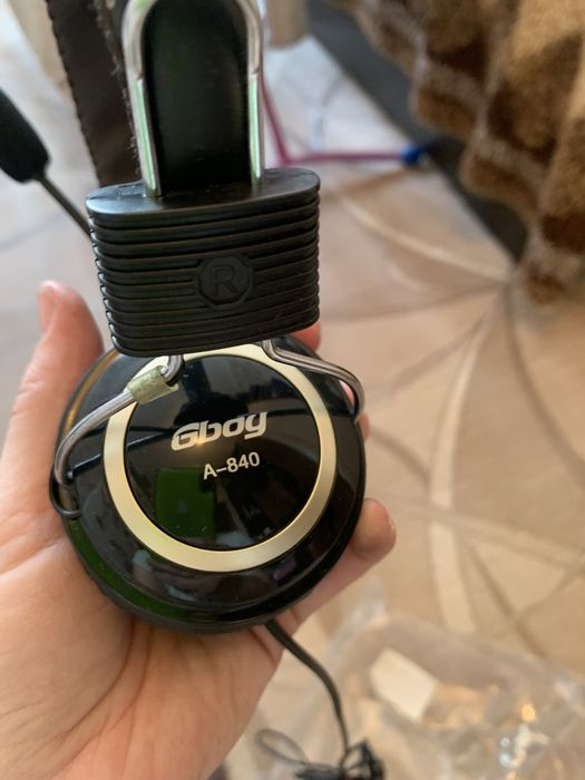 Продам наушники продам