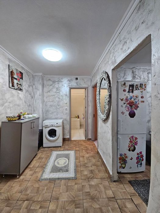 De vanzare 2 camere zona victoria.Emag