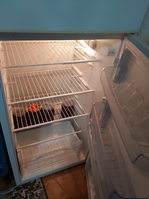 Холодильник в хорошем состоянии