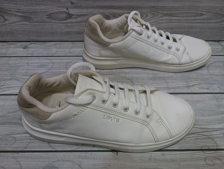 Levis N 40 сникърси