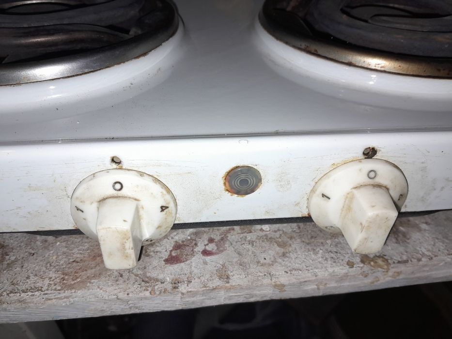 Продам электроплиту