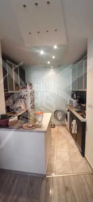 Дава се под наем Двустаен апартамент в София, Редута - 60 кв.м за 718.08 € - Снимка #2