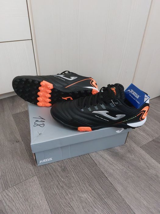 Новые Сороконожки Joma