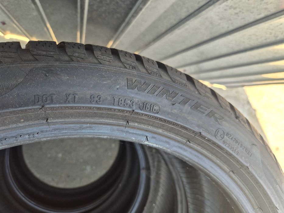 4 Anvelope de IARNA - 245/40/19 98V - PIRELLI Sottozero - NOI - RFT RUN-FLAT - DOT 2016 !