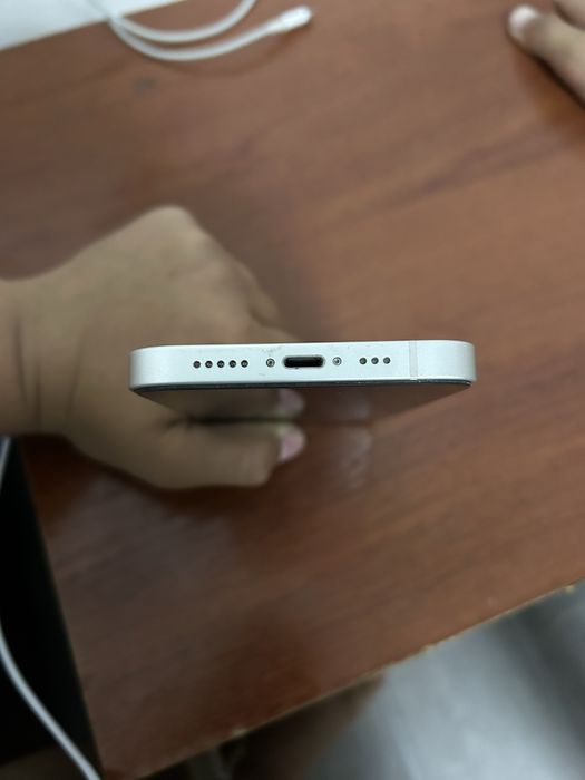 Айфон 14 белый свет