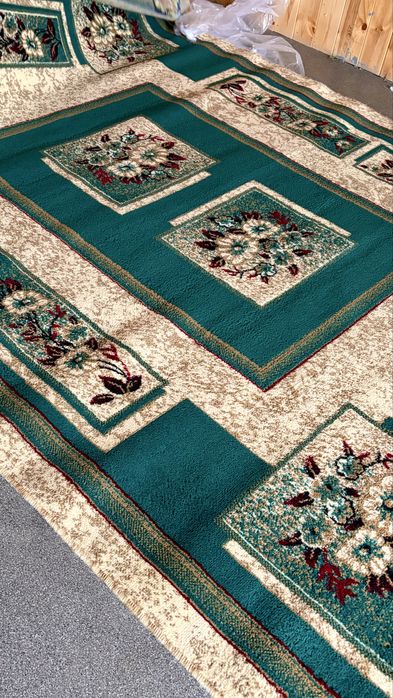 Продам ковер 2х3м