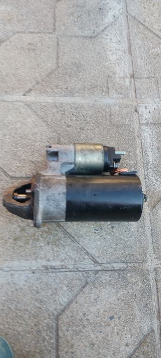 Авточасти. Стартер за В класа и волан за Рено