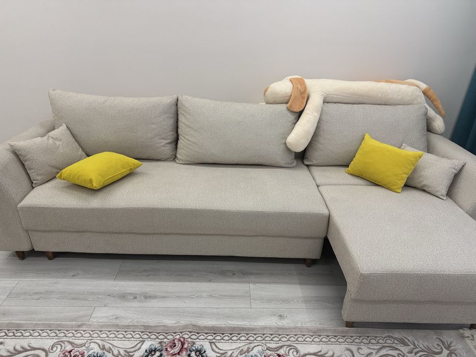 Продается диван новый