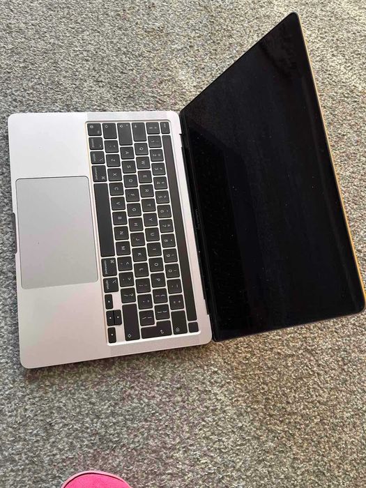 MacBook Pro (13-inch, M1, 2020) за части