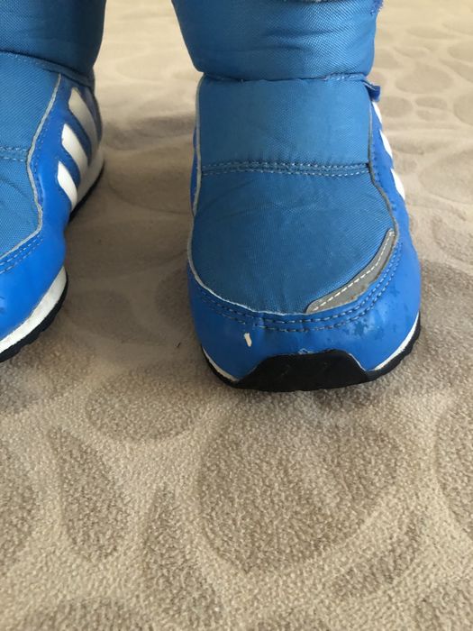Ботушки adidas.В много добро състояне