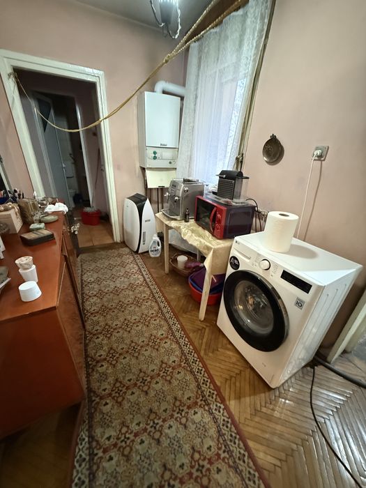 Vand Apartament / Nefinisat 4 camere + living Str Careiului Etaj 3