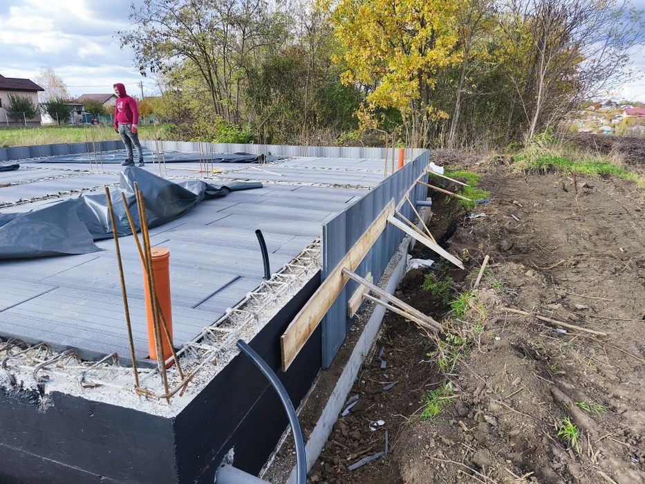 Casă cu Design Unic în Holboca/Iași – Mini-Complex de 4 Case