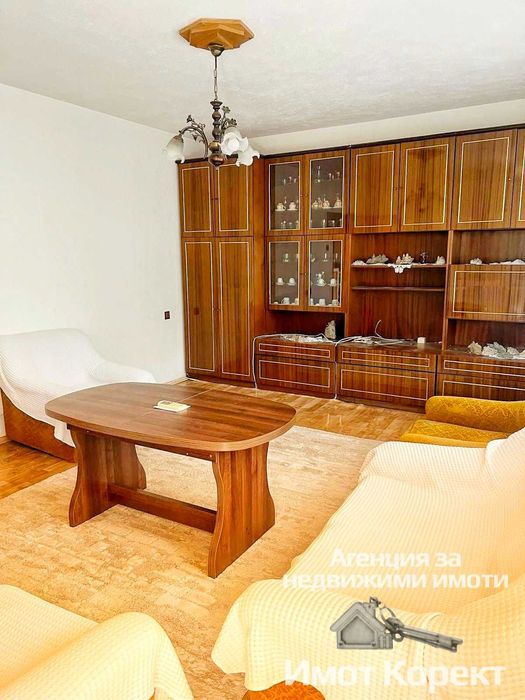 Продава се Четиристаен апартамент в Асеновград - 110 кв.м за 1791 €/кв.м - Снимка #2