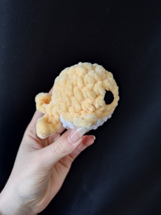 Ръчно изплетен ключодържател Китчо