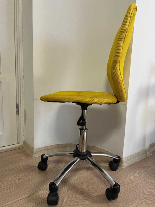 Scaun de birou pentru copii