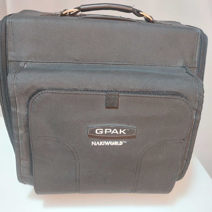 Професионална геймърска чанта G-PAK Naki World - за конзоли и аксесоари (Чанта за PS3, PS4, PS5)