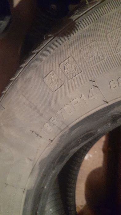 Продам шины на 14. 165/70