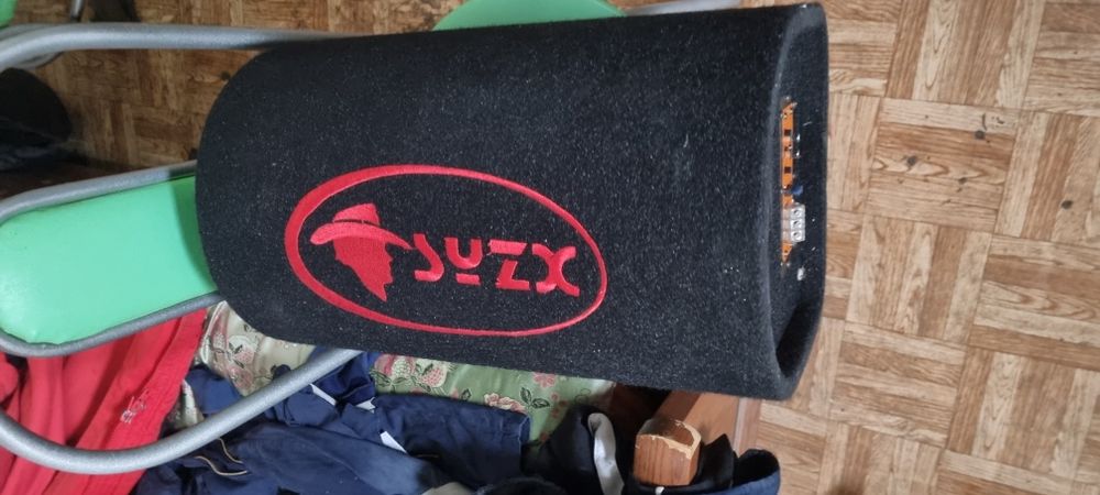 Сабвуфер в хорошем состояний