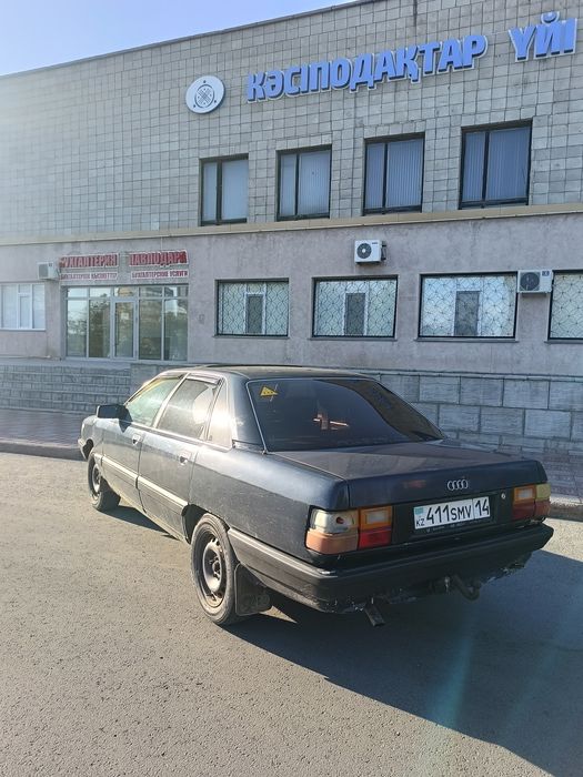 АУДИ 100 с3 1989г.