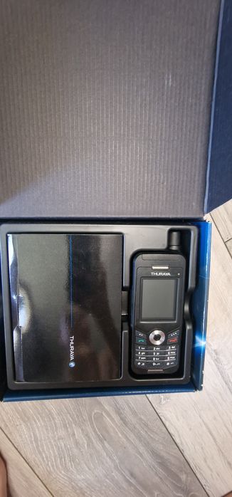 Thuraya xt продам