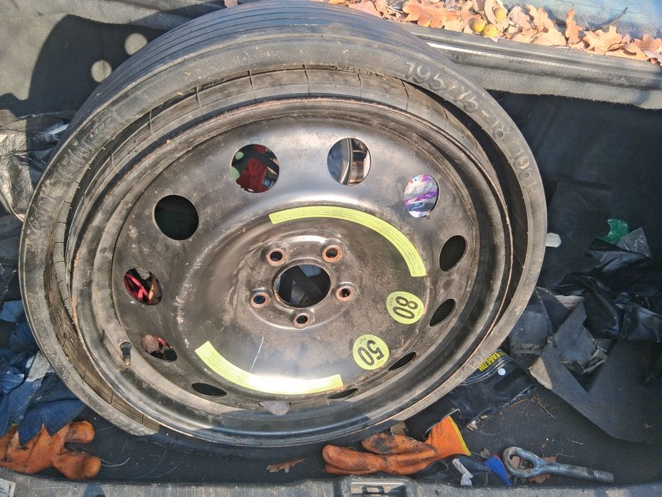 Резервна гума /патерица/ 18ц от mercedes