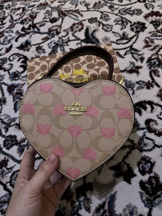 Сумка сердечка тренд 2025