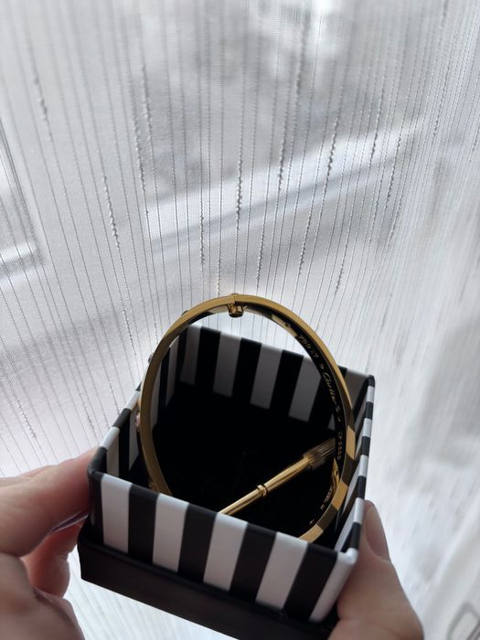 Brățară Cartier aurie cristale și șurubelniță