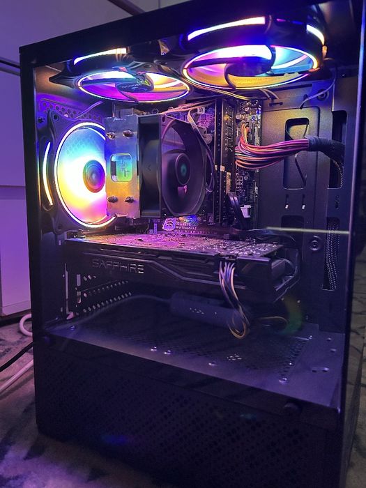 i5-7600 RX570 4gb.