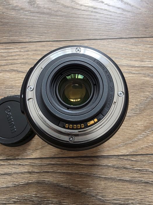 Obiectiv foto  Canon 15-85mm IS USM