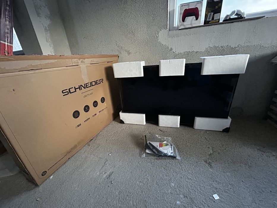 Schneider 43 инча