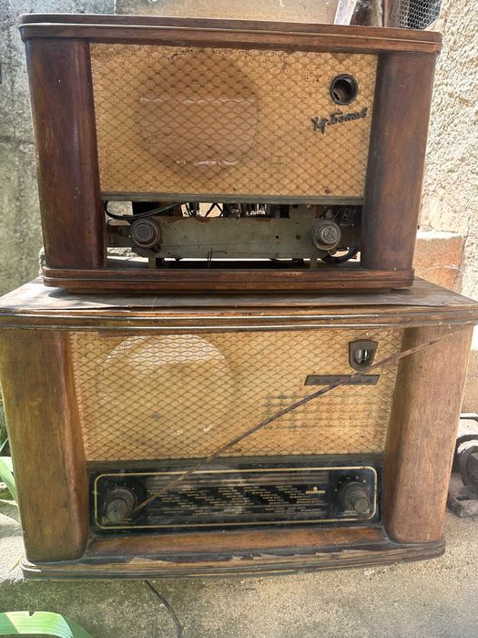 Старинен радиоапарат "Христо Ботев" - цена за 2 броя