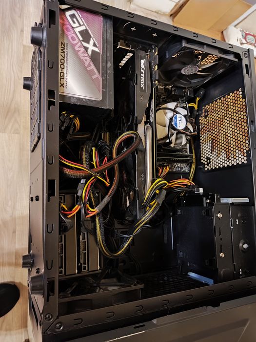 Asus I7 7700 16 GB DDR4 GTX 970 4 GB 2XSSD