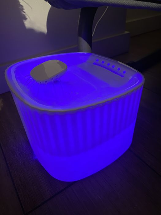 Поилка фонтанчик для кошек