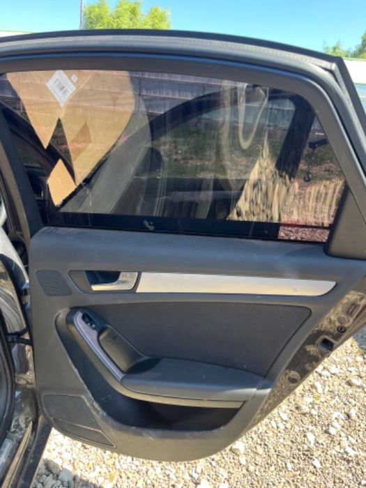 Usa dreapta stanga spate Audi A4 B8 Sedan LZ7L an 2007-2016 completa