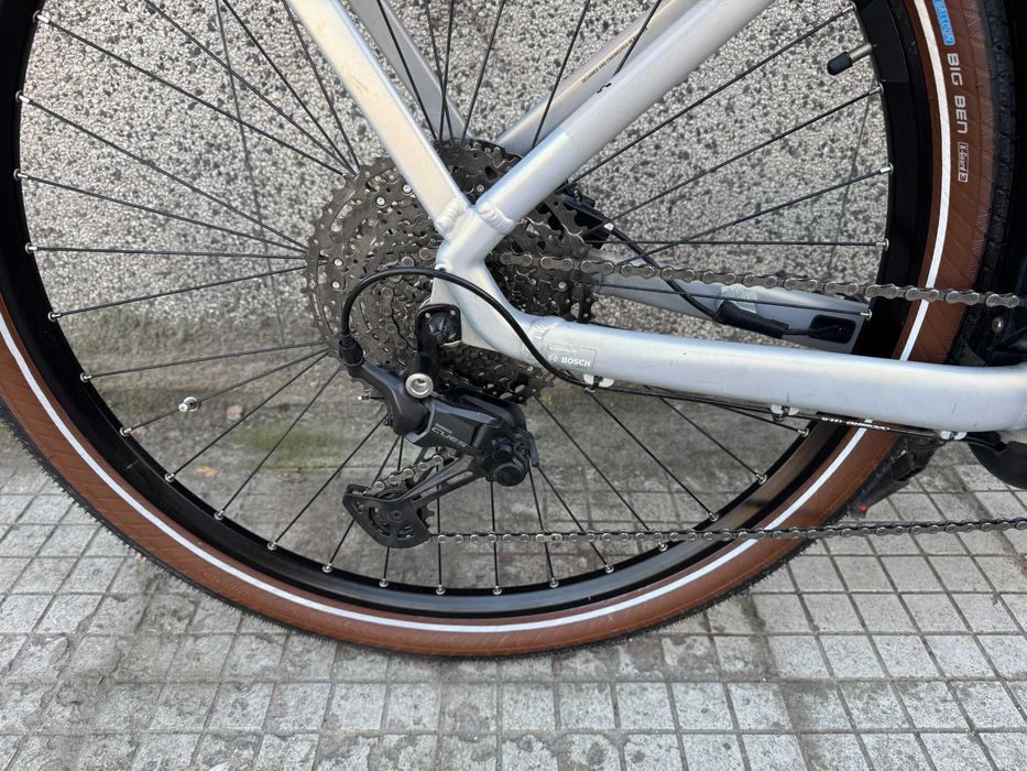 Cube Touring Hybrid Pro 625Wh 28'' E-bike Bosch Smart/Shimano Deore 11