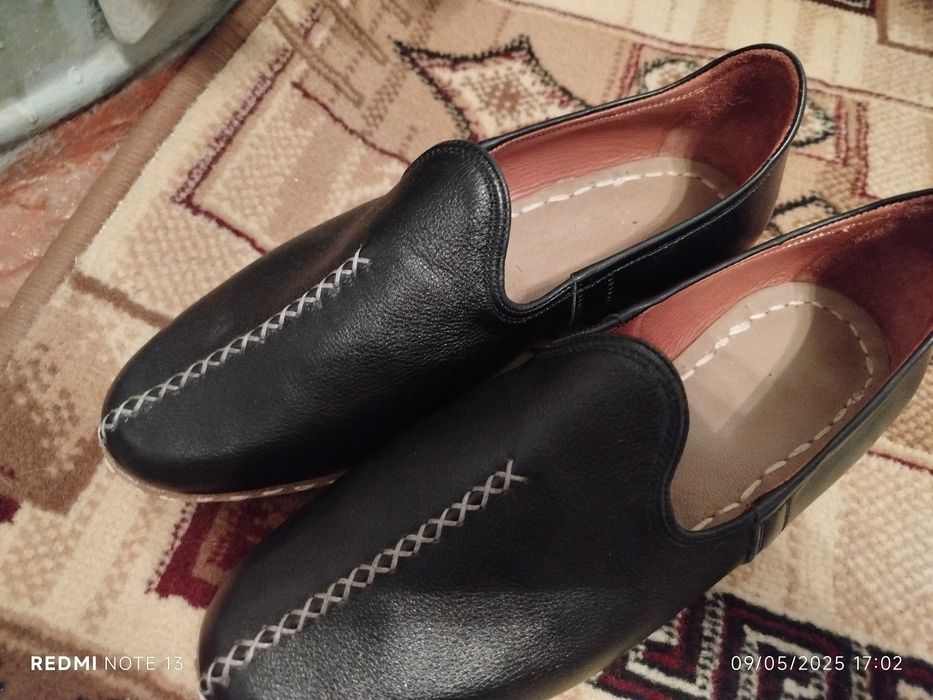 Чистая кожа для размера 43