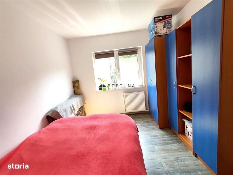Apartament 3 camere , etaj intermediar - Astra