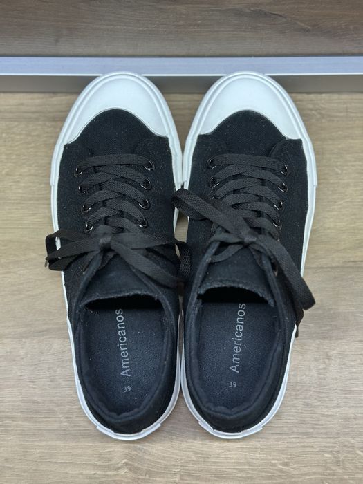 Продават се женски сникърси/ кецове/ обувкиAmericanos в размер 39 EU