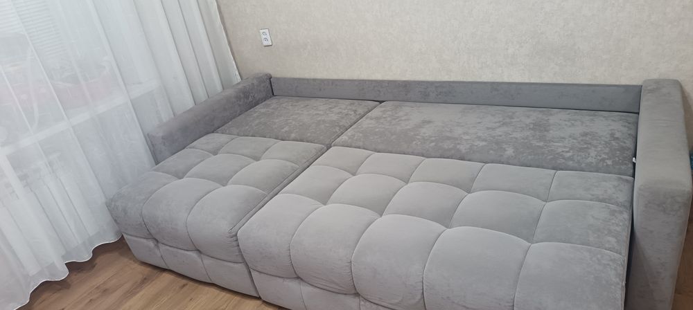 Продам диван состоянии нового
