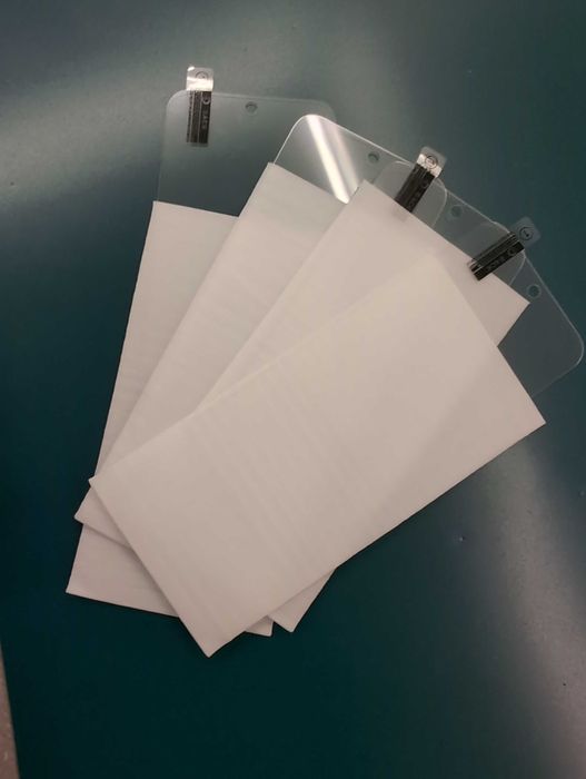 Husa Pixel 8a Magsafe + 3 Folii sticla