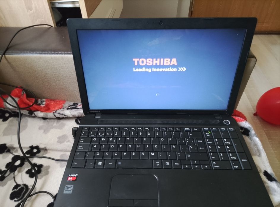 Laptop Toshiba  utilizat