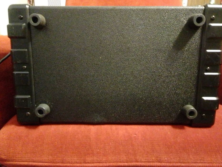 Уредба ROLAND Cube 30X