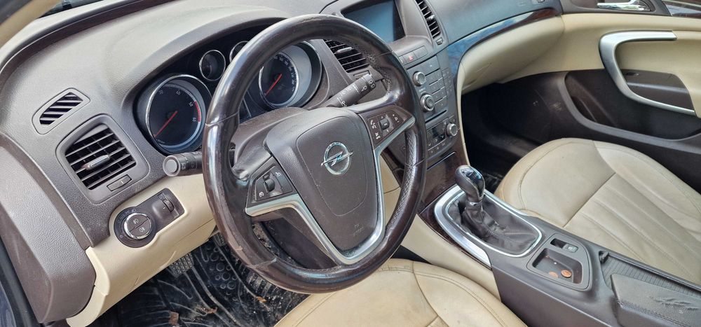Opel Insignia 2.0 CDTI на части Опел Инсигния Инсигниа 2.0 ЦДТИ