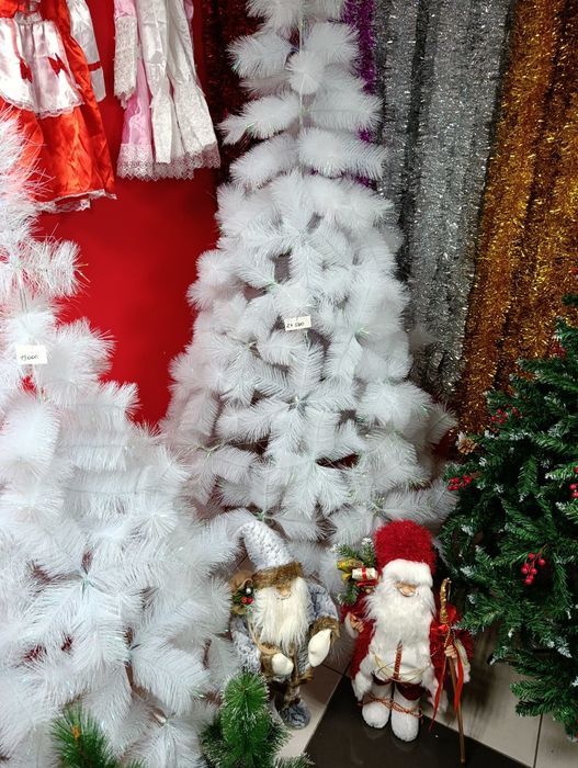 Елки искусственные