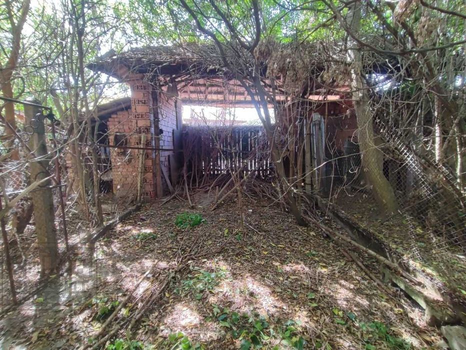 Масивна къща за продажба в с. Овча Могила